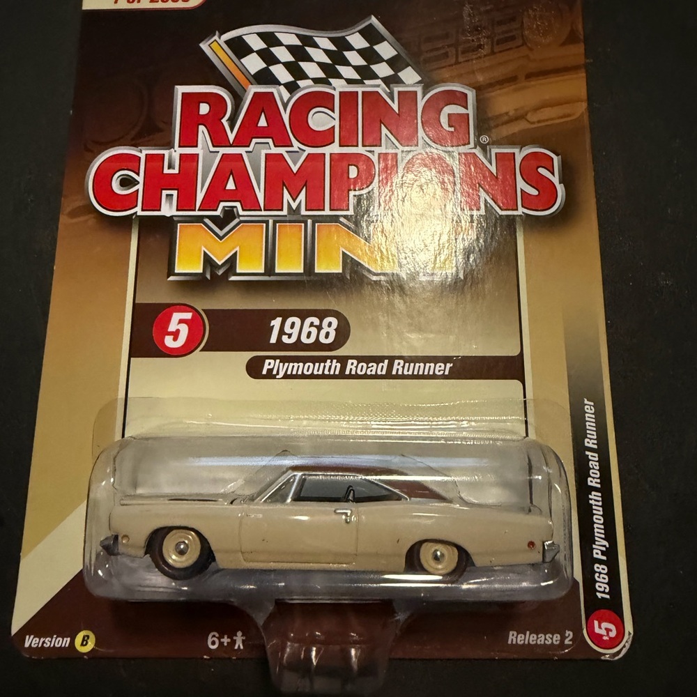 Racing Champions Mint 1968 Plymouth Road Runner Toy Car - Cream